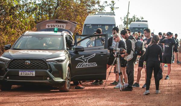 CORREDORES DA INSANE RUNNERS EXPERIENCE TESTAM EM PRIMEIRA MÃO O NOVO MIZUNO SKYRISE 3 