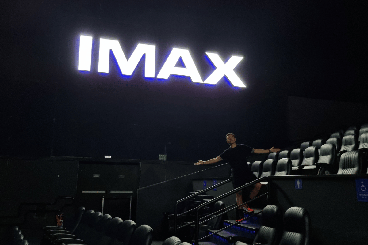 DOCUMENTÁRIO QUE MOSTRA CORRIDA NA TRANSPANTANEIRA, É EXIBIDO EM SALA LOTADA NO IMAX